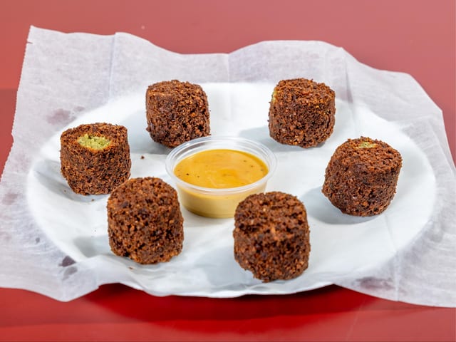 #33. 6 Piece Falafel.